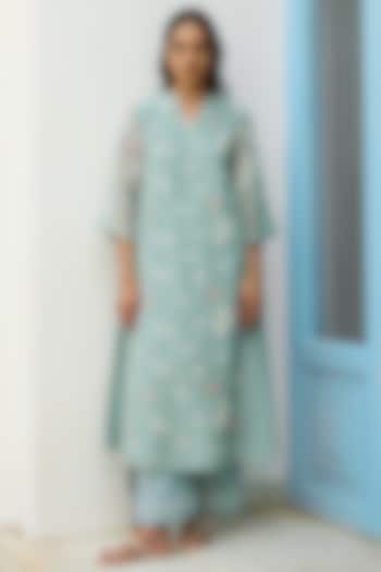 Sky Blue Muslin Cotton Thread Embroidered Kurta Set by Vaayu at Pernia's Pop Up Shop