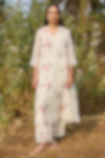 Ivory Muslin Cotton Floral Printed Kurta Set by Vaayu at Pernia's Pop Up Shop