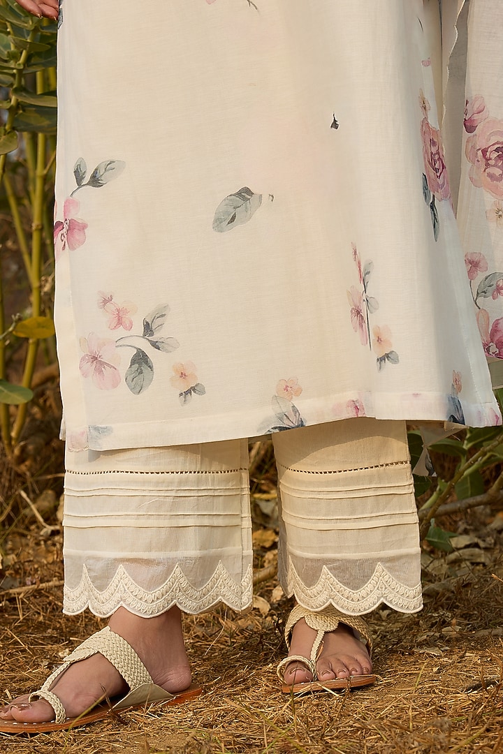 Ivory Muslin Cotton Floral Printed Kurta Set by Vaayu at Pernia's Pop Up Shop