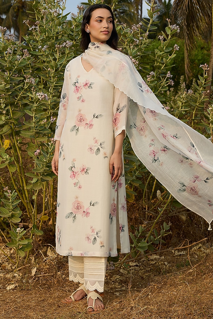 Ivory Muslin Cotton Floral Printed Kurta Set by Vaayu at Pernia's Pop Up Shop