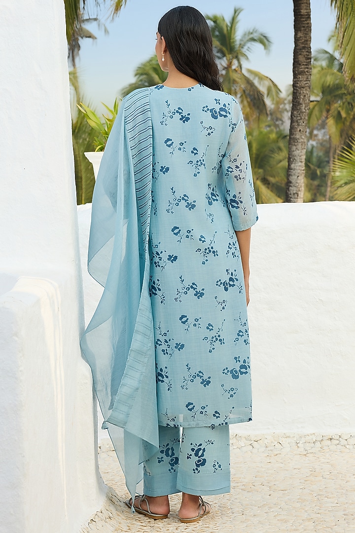 Sky Blue Muslin Cotton Printed & Applique Embroidered Kurta Set by Vaayu at Pernia's Pop Up Shop
