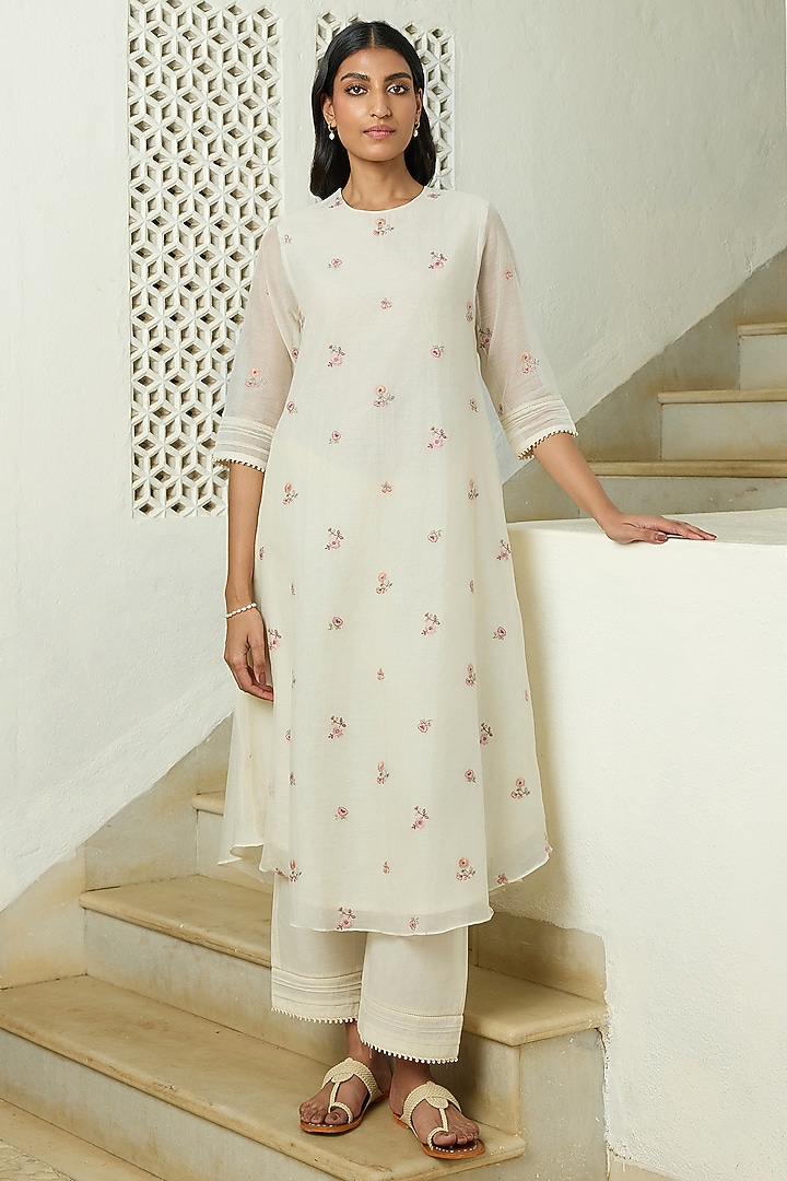 Ivory Muslin Cotton Floral Embroidered Tunic Set by Vaayu at Pernia's Pop Up Shop