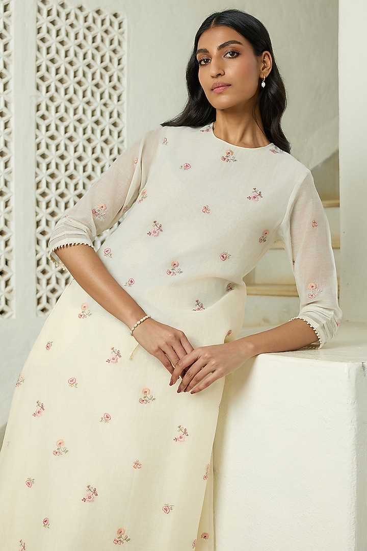 Ivory Muslin Cotton Floral Embroidered Tunic Set by Vaayu at Pernia's Pop Up Shop