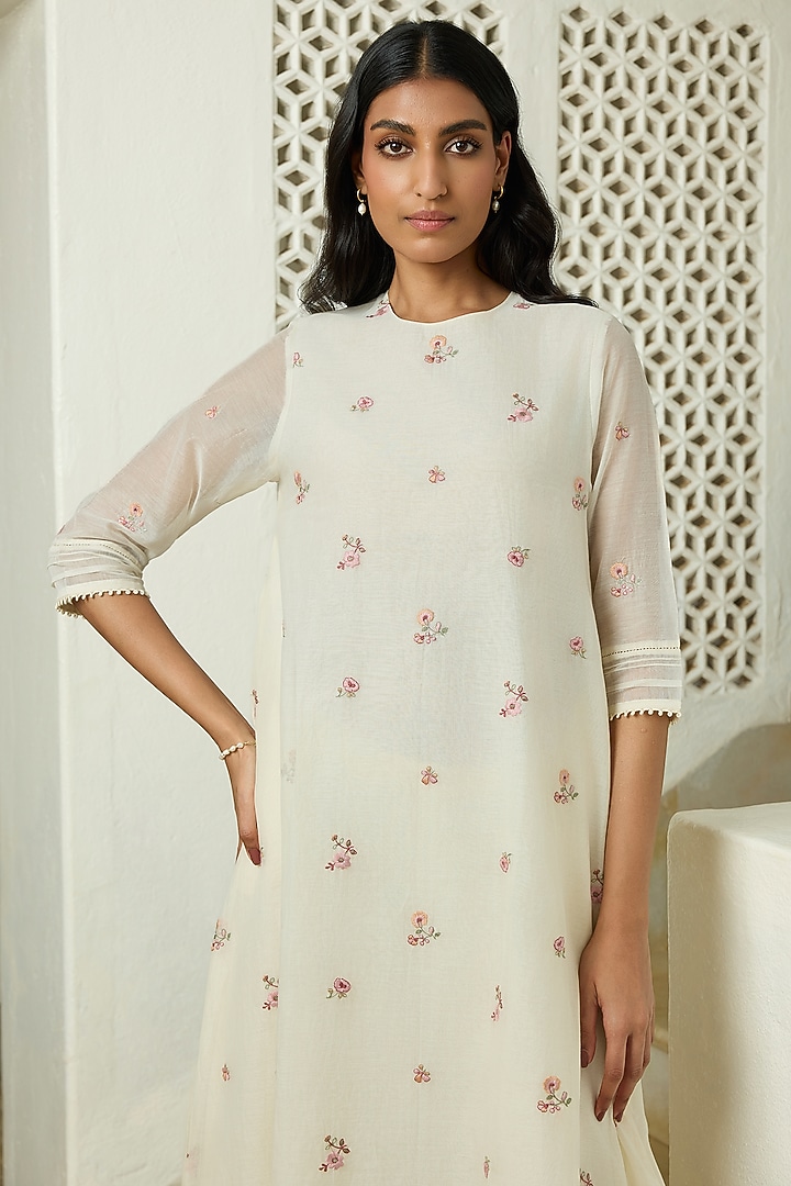 Ivory Muslin Cotton Floral Embroidered Tunic Set by Vaayu at Pernia's Pop Up Shop