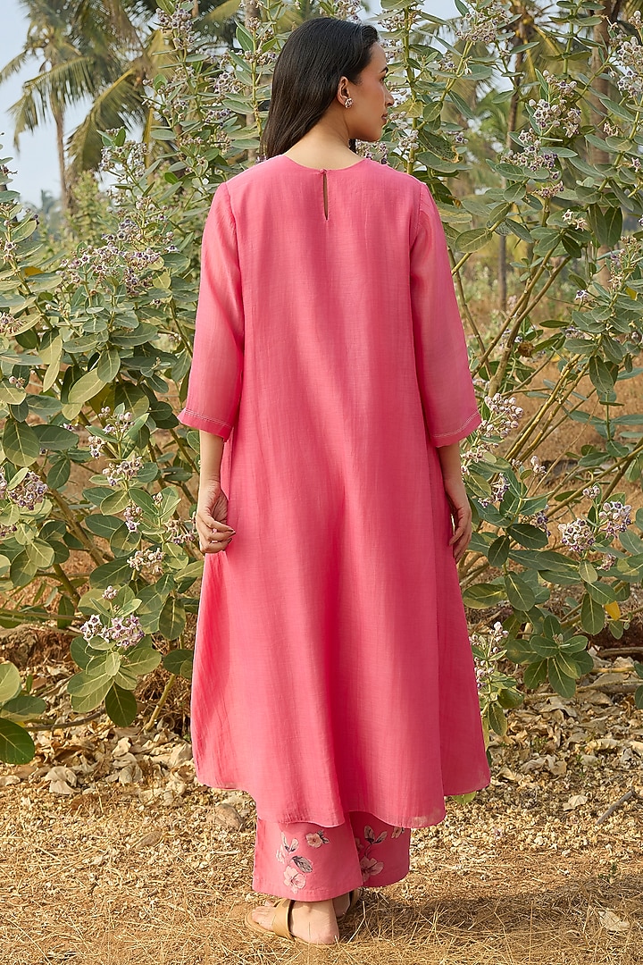 Rose-Colored Muslin Cotton Applique Embroidered Tunic Set by Vaayu at Pernia's Pop Up Shop