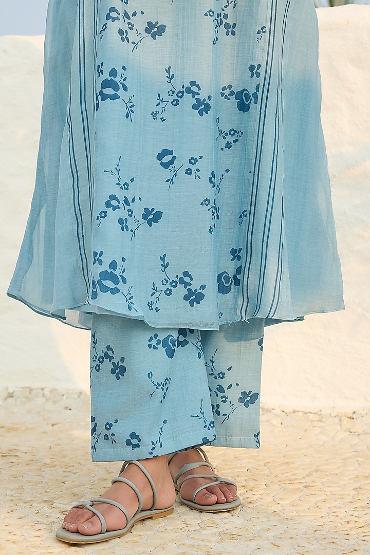 Sky Blue Muslin Cotton Printed Kurta Set by Vaayu at Pernia's Pop Up Shop