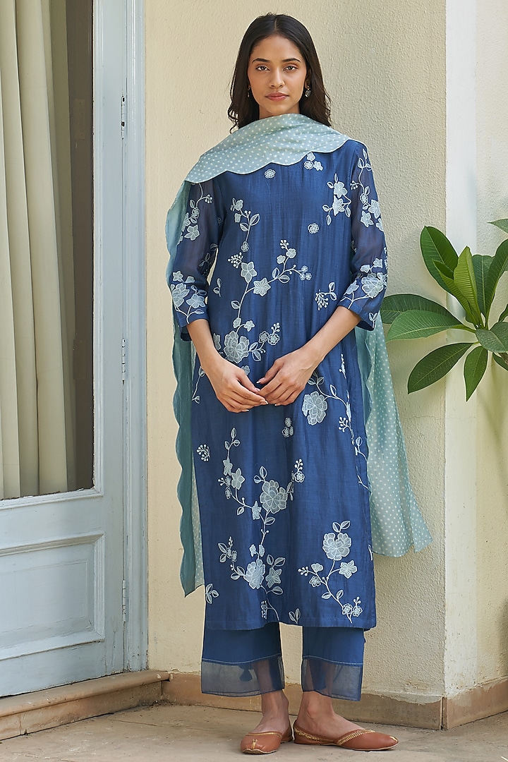 Ocean Blue Muslin Cotton Floral Applique Embroidered Kurta Set by Vaayu at Pernia's Pop Up Shop