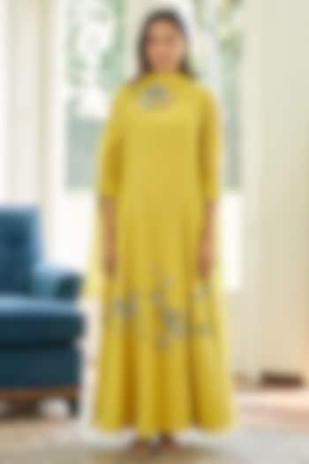 Daffodil Muslin Cotton Floral Applique Work Party Wear Anarkali Set by Vaayu at Pernia's Pop Up Shop