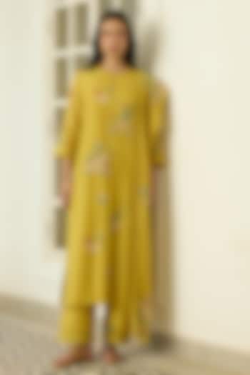 Marigold Yellow Muslin Cotton Floral Applique Embroidered Kurta Set by Vaayu at Pernia's Pop Up Shop
