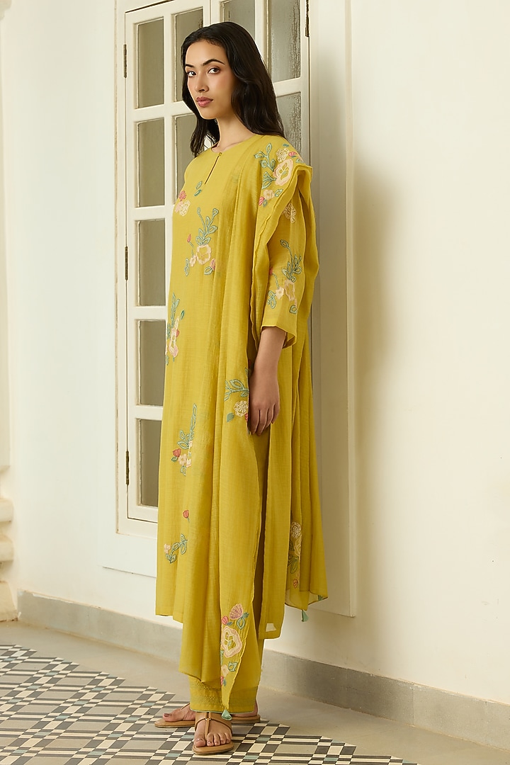 Marigold Yellow Muslin Cotton Floral Applique Embroidered Kurta Set by Vaayu at Pernia's Pop Up Shop