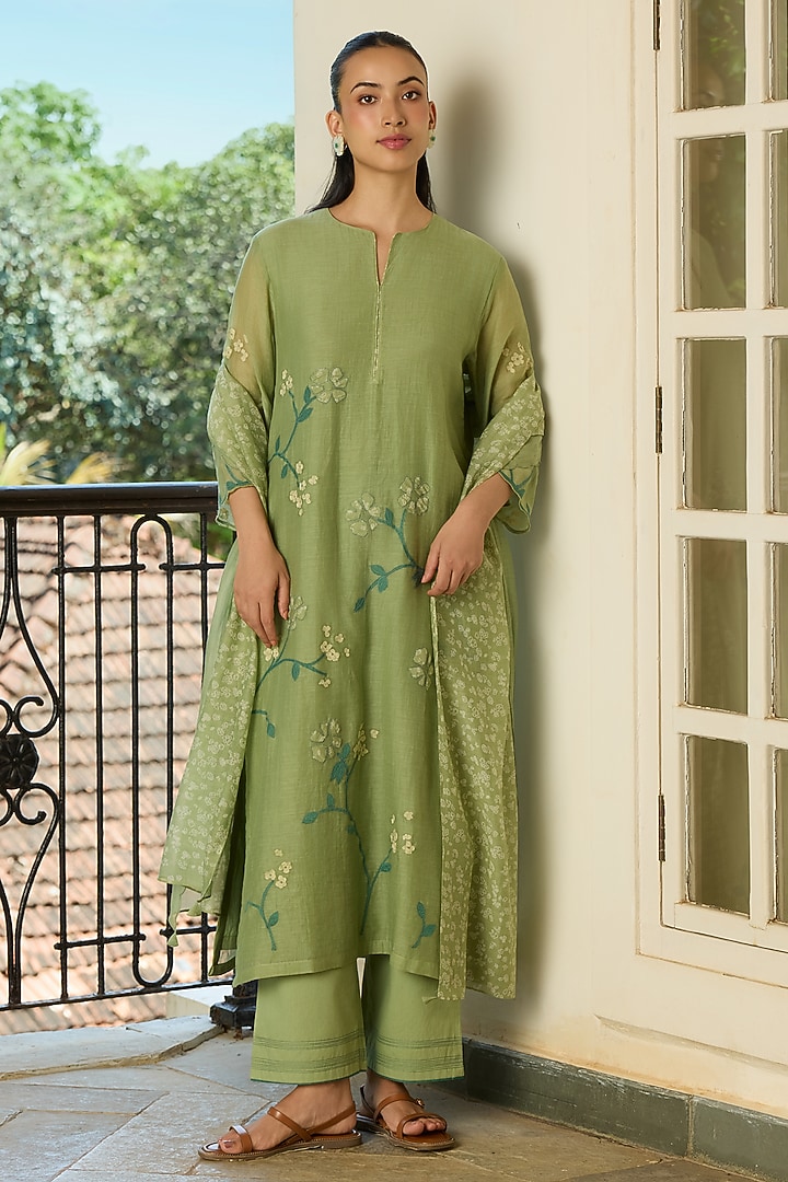 Sage Green Muslin Cotton Applique Embroidered Kurta Set by Vaayu at Pernia's Pop Up Shop
