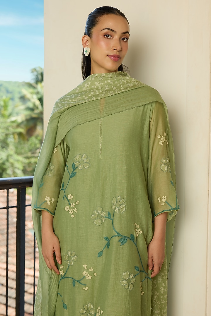 Sage Green Muslin Cotton Applique Embroidered Kurta Set by Vaayu at Pernia's Pop Up Shop