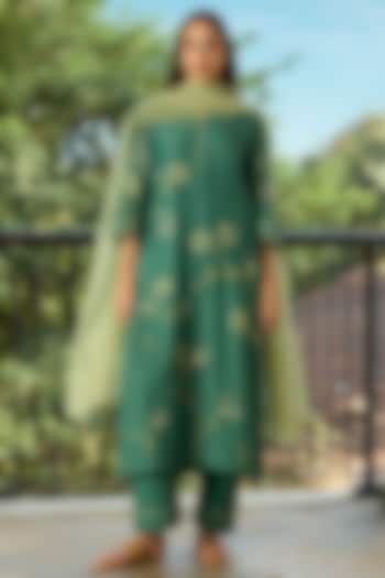 Jade Green Muslin Cotton Applique Embroidered Kurta Set by Vaayu at Pernia's Pop Up Shop