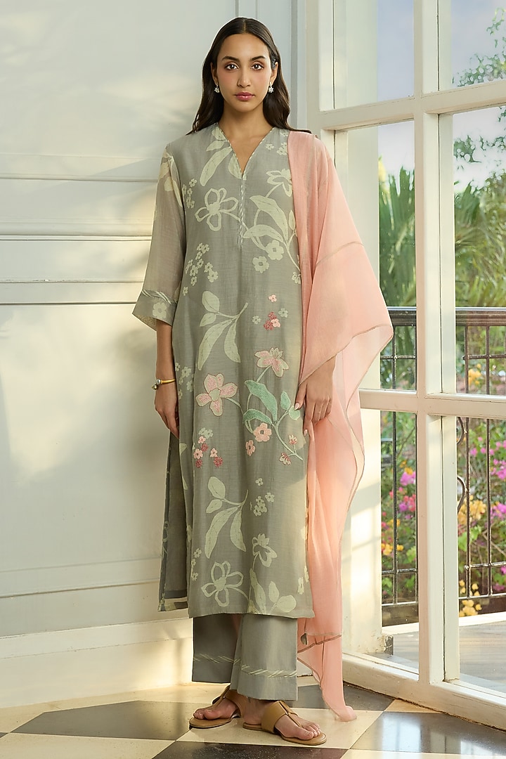Slate-Colored Muslin Cotton Thread Embroidered Kurta Set by Vaayu at Pernia's Pop Up Shop