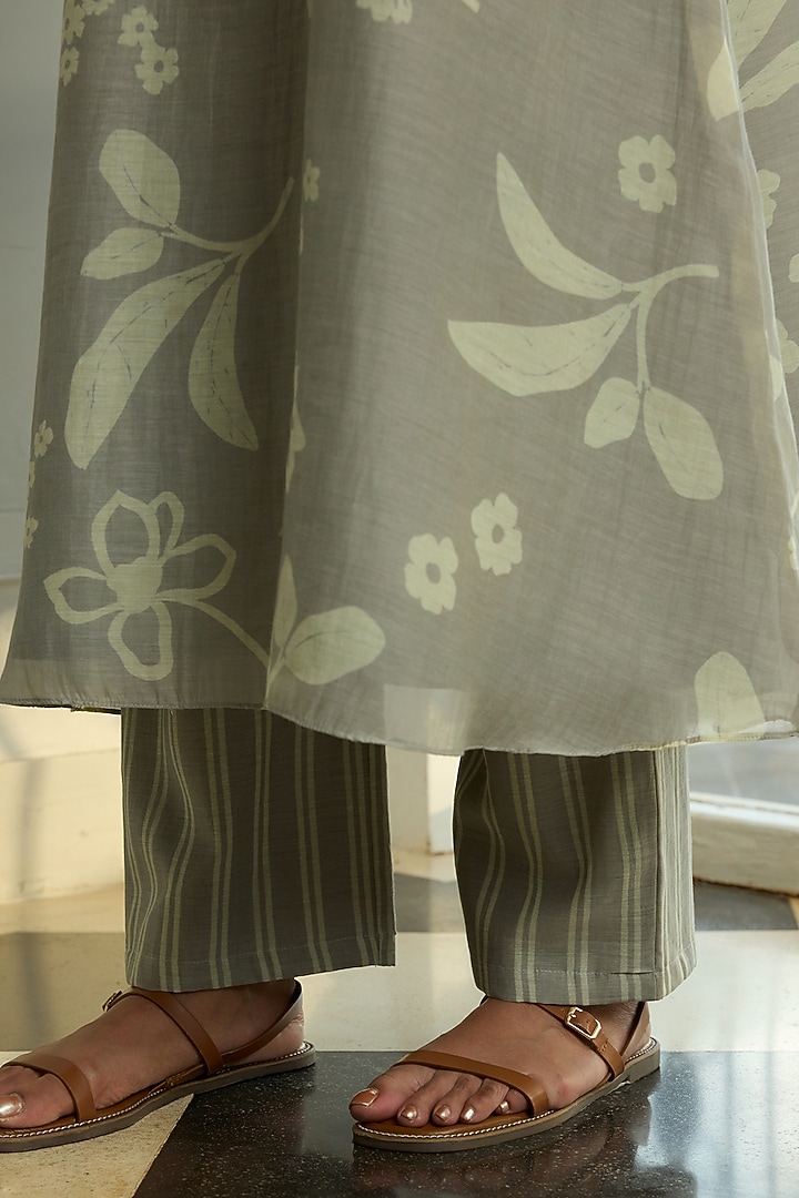 Slate-Colored Muslin Cotton Printed & Thread Embroidered Co-Ord Set by Vaayu at Pernia's Pop Up Shop