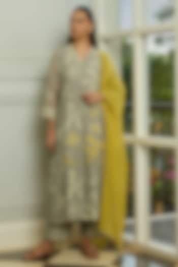 Slate-Colored Muslin Cotton Thread Embroidered Kurta Set by Vaayu at Pernia's Pop Up Shop