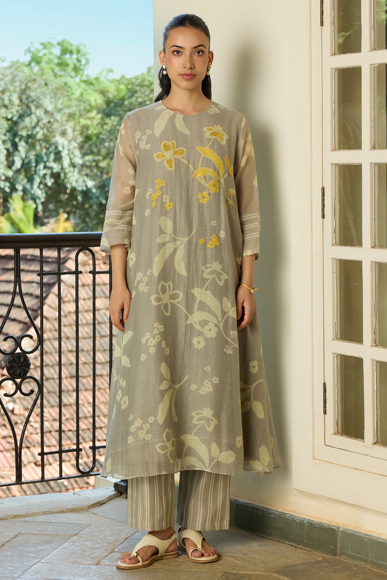 Vaayu Slate-Colored Muslin Cotton Floral Printed & Thread Embroidered Kurta Set