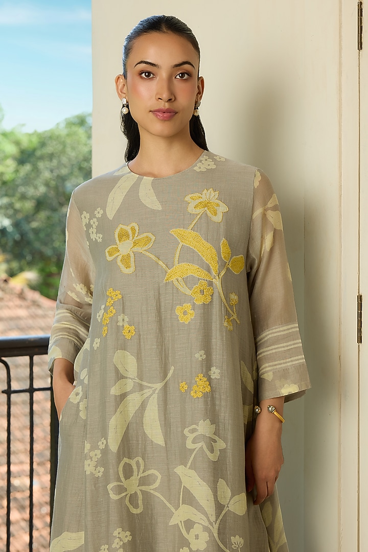 Slate-Colored Muslin Cotton Floral Printed & Thread Embroidered Kurta Set by Vaayu at Pernia's Pop Up Shop