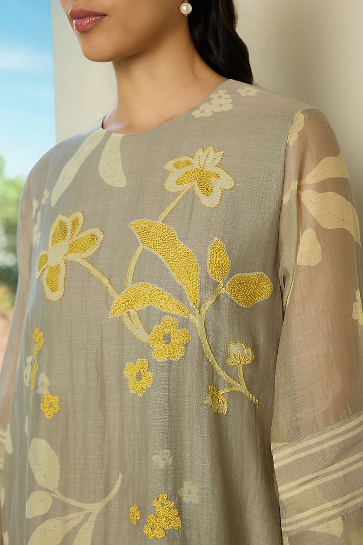 Slate-Colored Muslin Cotton Floral Printed & Thread Embroidered Kurta Set by Vaayu at Pernia's Pop Up Shop