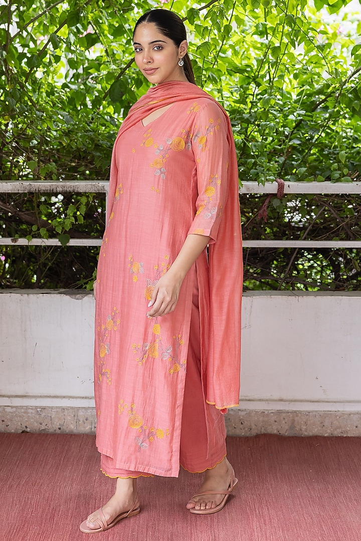 Apricot Cotton Muslin Applique Kurta Set by Vaayu at Pernia's Pop Up Shop