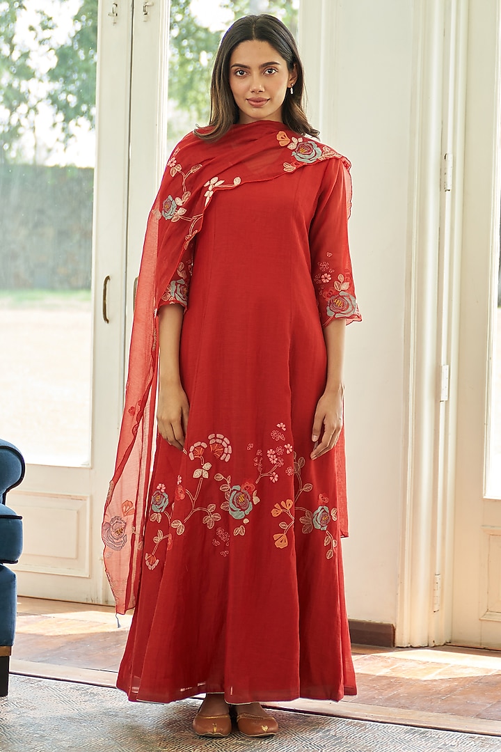 Poppy Red Muslin Cotton Floral Embroidered Party Wear Anarkali Set by Vaayu at Pernia's Pop Up Shop