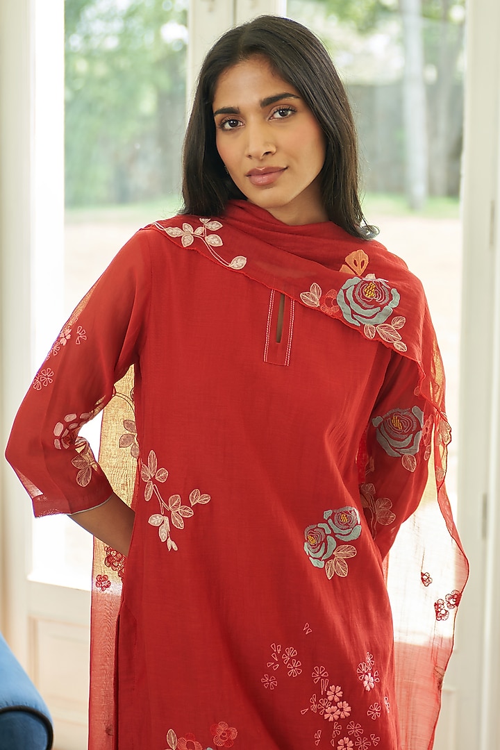 Poppy Red Muslin Cotton Floral Thread & Applique Work Kurta Set by Vaayu at Pernia's Pop Up Shop