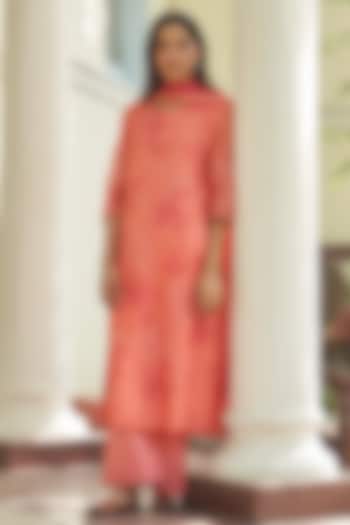 Hibiscus Muslin Cotton Floral Printed & Embroidered Kurta Set by Vaayu at Pernia's Pop Up Shop