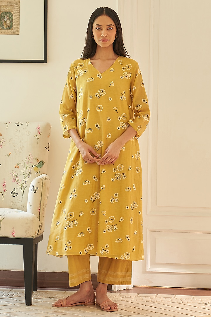 Rue Yellow Muslin Cotton Floral Printed Kurta Set by Vaayu at Pernia's Pop Up Shop