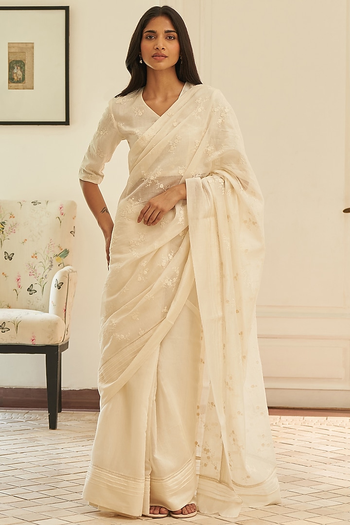 Swan-Colored Muslin Cotton Floral Embroidered Festive Saree Set by Vaayu at Pernia's Pop Up Shop