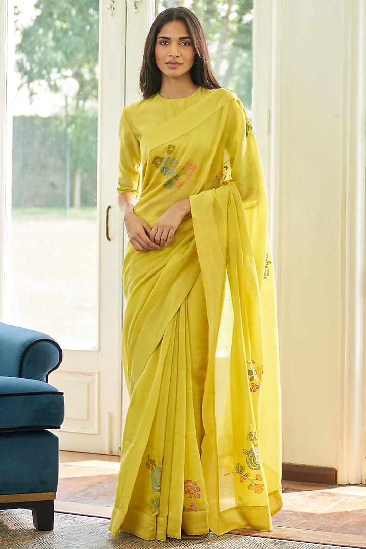 Daffodil-Colored Muslin Cotton Applique Embroidered Festive Saree Set by Vaayu at Pernia's Pop Up Shop
