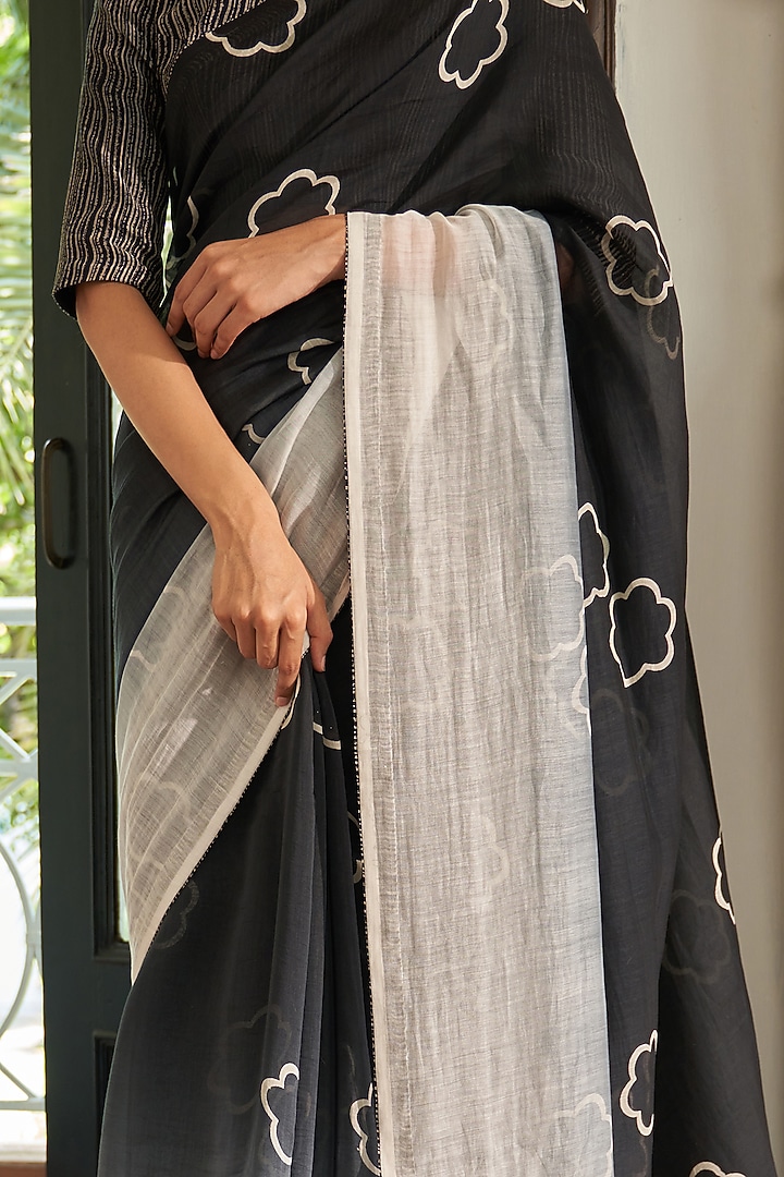Noir Black Ombre Muslin Cotton Floral Printed Festive Saree Set by Vaayu at Pernia's Pop Up Shop