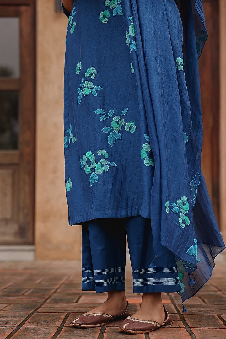 Indigo Blue Muslin Cotton Applique Embroidered Kurta Set by Vaayu at Pernia's Pop Up Shop