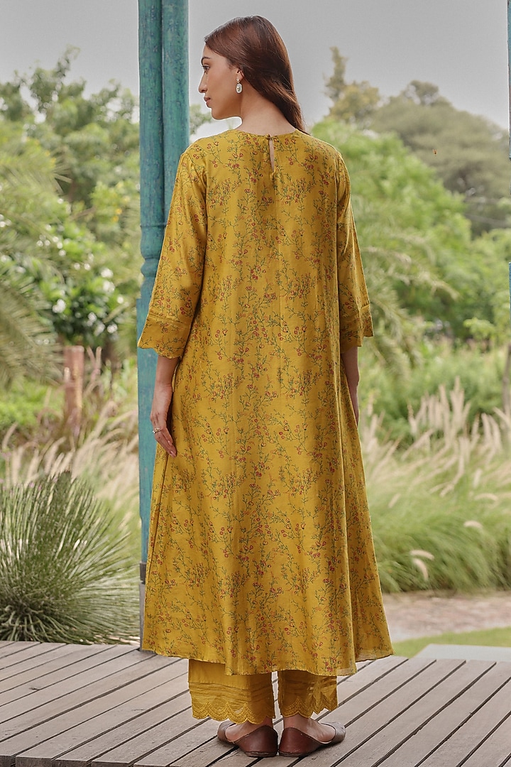 Tuscany Giza Silk Floral Printed Co-Ord Set by Vaayu at Pernia's Pop Up Shop