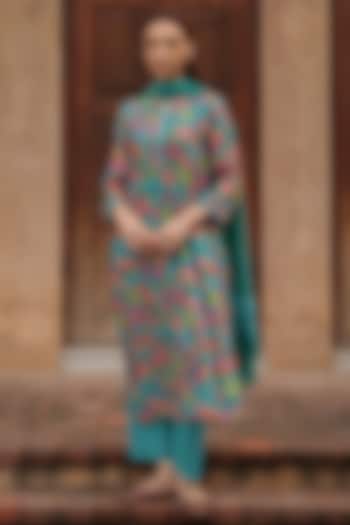 Teal Muslin Cotton Floral Printed Kurta Set by Vaayu at Pernia's Pop Up Shop