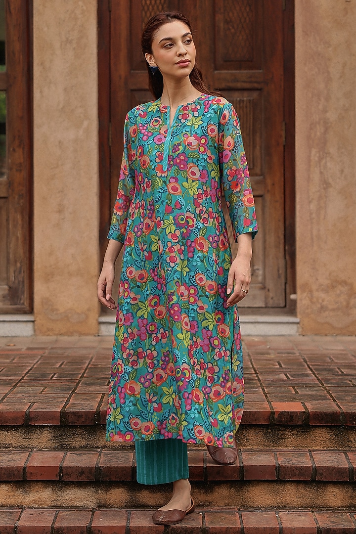 Teal Muslin Cotton Floral Printed Kurta Set by Vaayu at Pernia's Pop Up Shop
