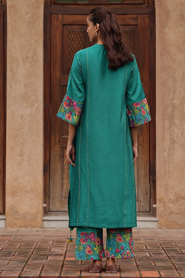 Teal Giza Silk Printed Co-Ord Set by Vaayu at Pernia's Pop Up Shop