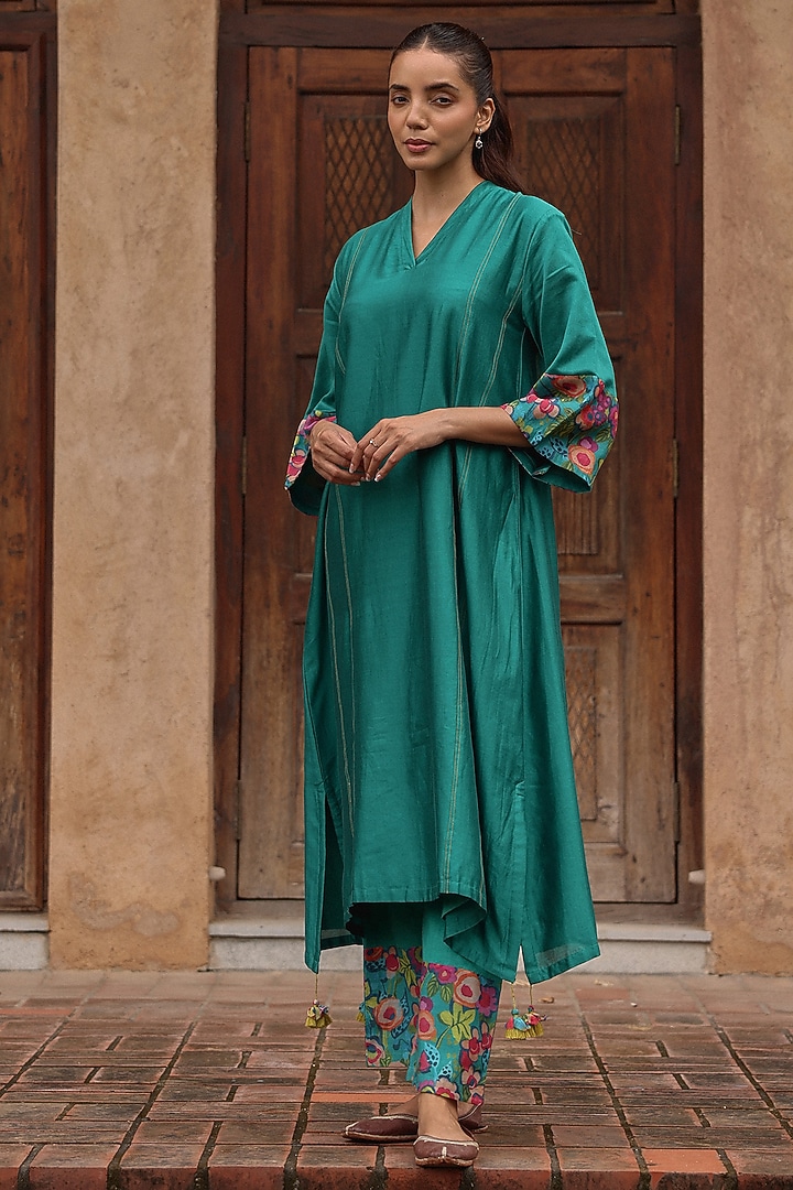 Teal Giza Silk Printed Co-Ord Set by Vaayu at Pernia's Pop Up Shop