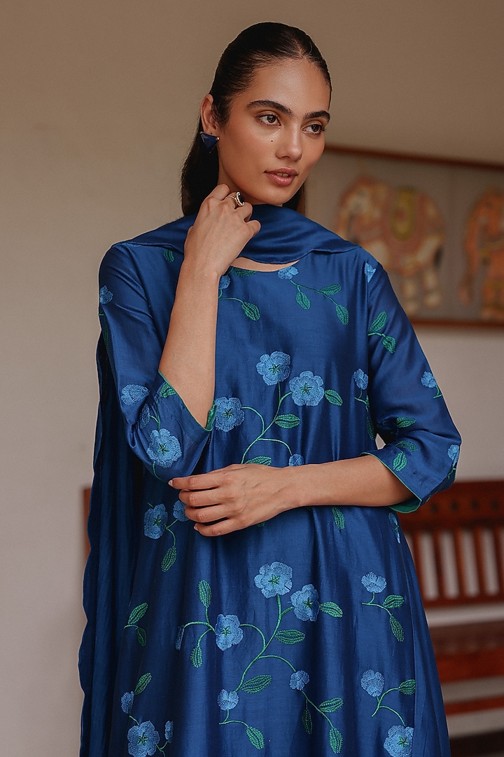 Indigo Blue Giza Silk Floral Embroidered Party Wear Anarkali Set by Vaayu at Pernia's Pop Up Shop