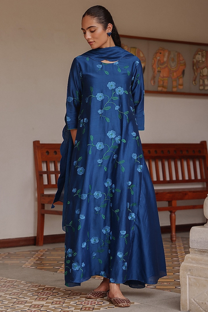Indigo Blue Giza Silk Floral Embroidered Party Wear Anarkali Set by Vaayu at Pernia's Pop Up Shop