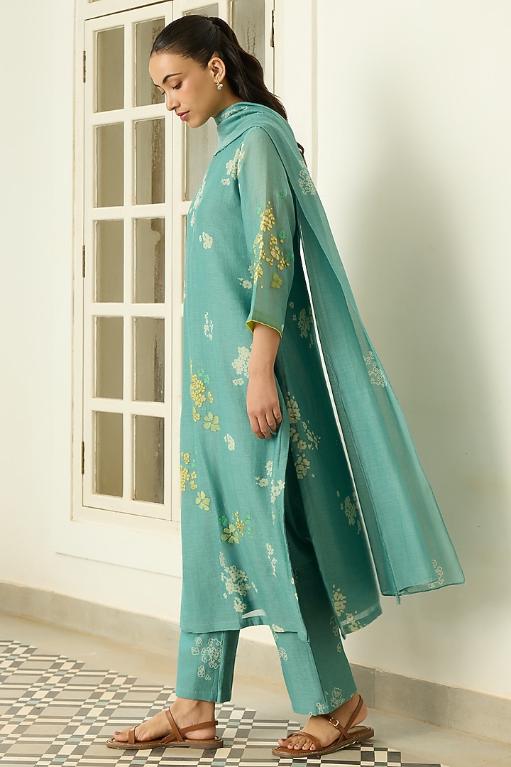 Aqua Muslin Cotton Floral Printed Kurta Set by Vaayu at Pernia's Pop Up Shop