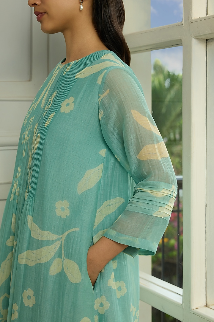 Aqua Muslin Cotton Floral Motif Kurta Set by Vaayu at Pernia's Pop Up Shop