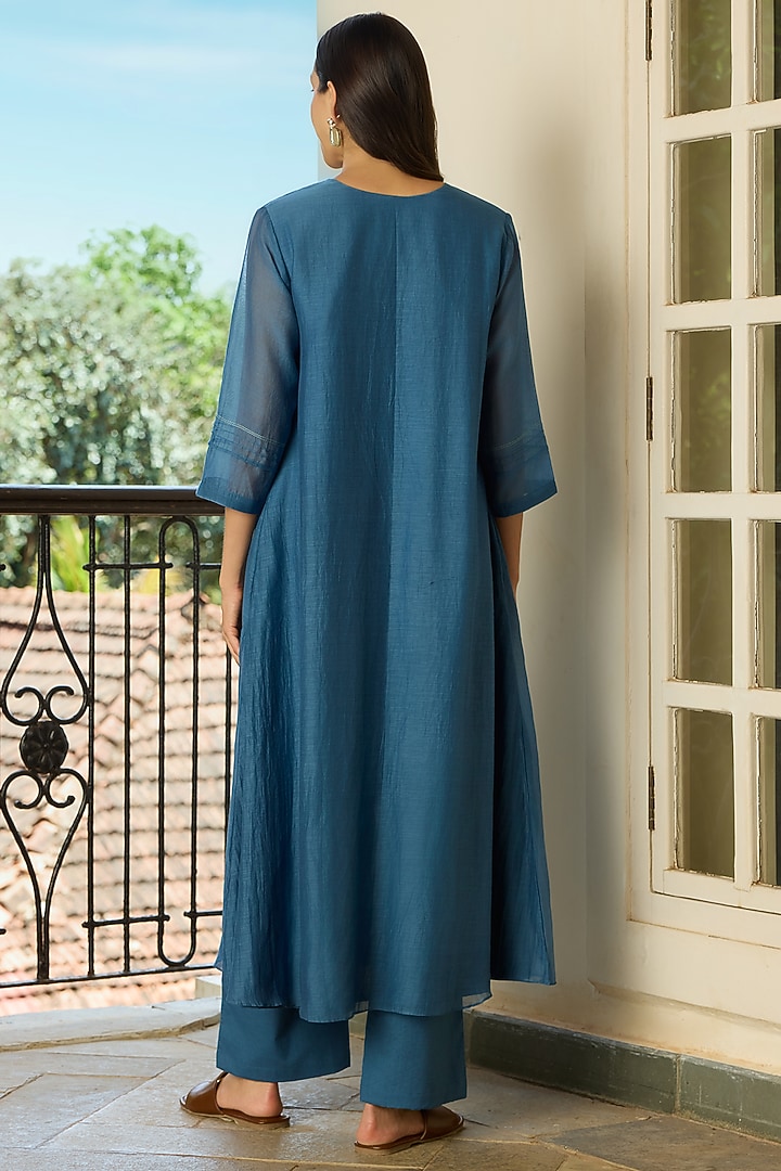 Indigo Muslin Cotton Pleated Kurta Set by Vaayu at Pernia's Pop Up Shop