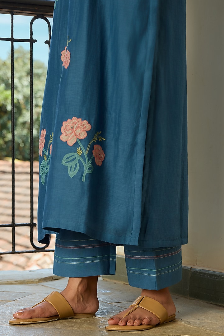 Indigo Muslin Cotton Floral Applique Kurta Set by Vaayu at Pernia's Pop Up Shop