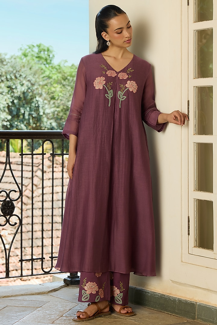 Amethyst Muslin Cotton Floral Applique Kurta Set by Vaayu at Pernia's Pop Up Shop