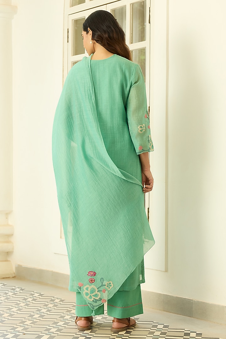 Mint Muslin Cotton Applique Kurta Set by Vaayu at Pernia's Pop Up Shop