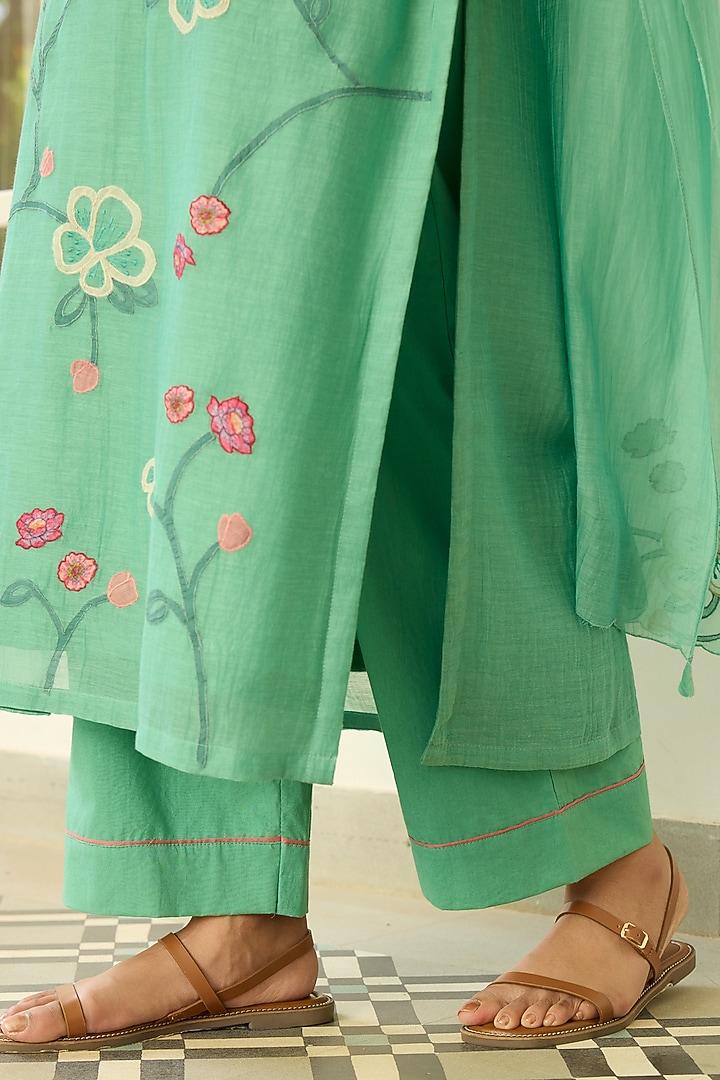 Mint Muslin Cotton Applique Kurta Set by Vaayu at Pernia's Pop Up Shop