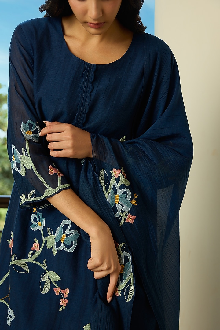 Midnight Blue Muslin Cotton Applique Kurta Set by Vaayu at Pernia's Pop Up Shop