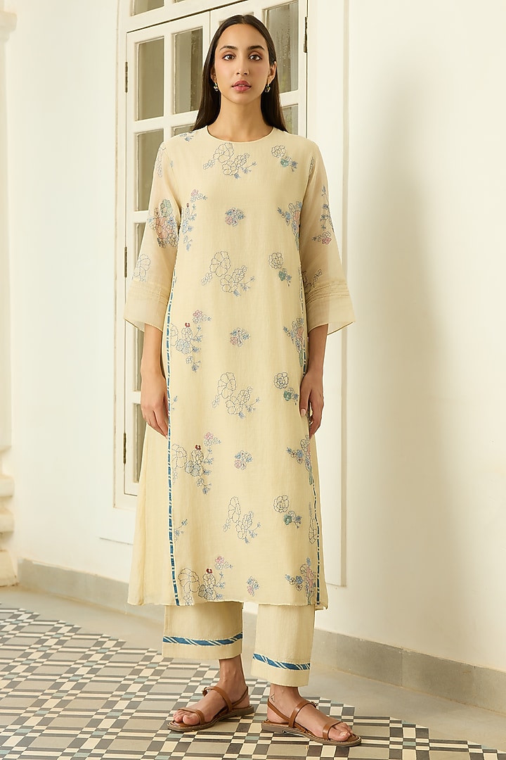 Ecru Thread Embroidered Kurta Set by Vaayu at Pernia's Pop Up Shop