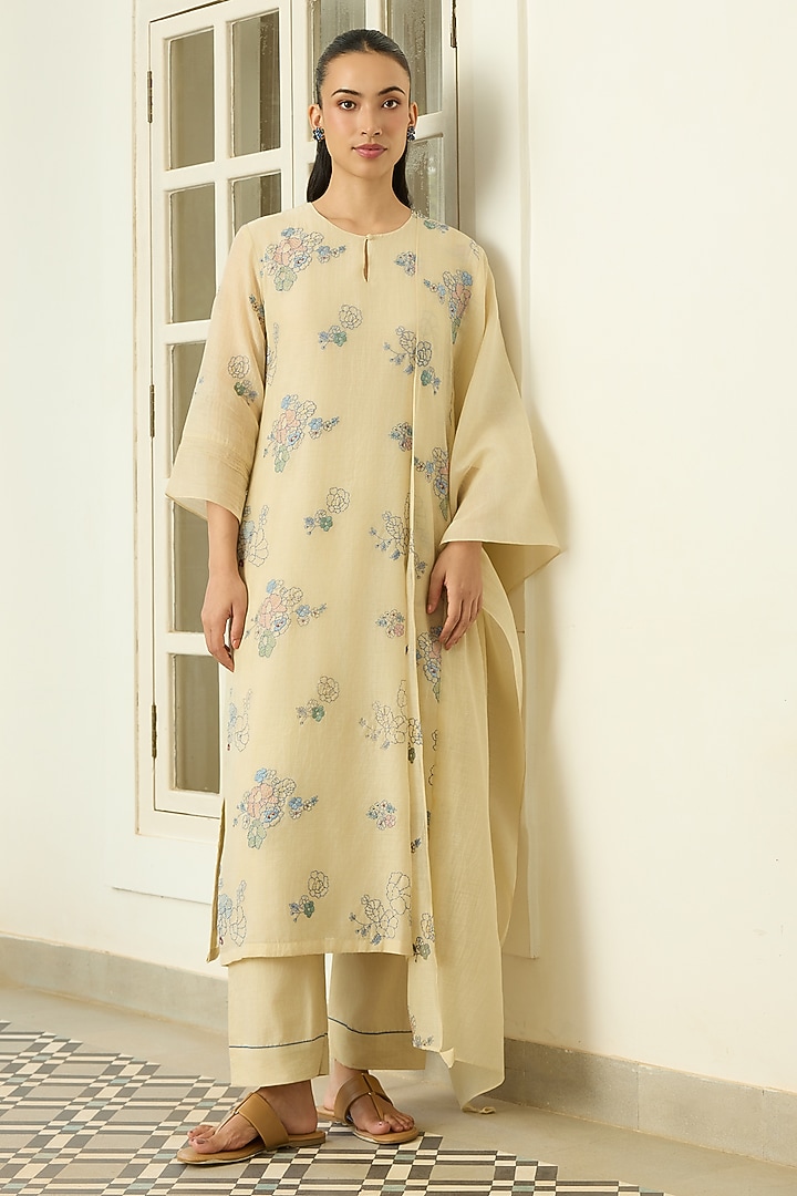 Ecru Thread Embroidered Kurta Set by Vaayu at Pernia's Pop Up Shop