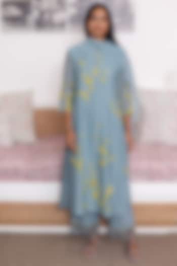 Azure Muslin Cotton Applique Embroidered Kurta Set by Vaayu at Pernia's Pop Up Shop